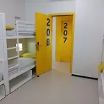 אכסניה Xanascat *